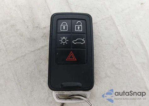 2016 Volvo Xc60 T6 Platinum из США, поврежденный, VIN YV4902RM6G2813654